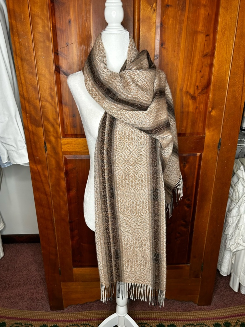 Peruvian 100% Baby Alpaca Oversized Shawl Wrap Scarf Soft Fringe Pashmina Style - Picture 12 of 15
